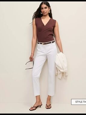 Ann Taylor White Cropped Pants - Size 12